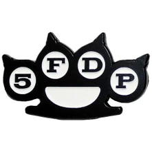 Five Finger Death Punch, Odznak Knuckles B&W