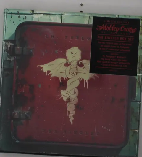 Motley Crue – Vinyl Dr. Feelgood (35th Anniversary Edition) (Singles Box Set) (7" Vinyl)