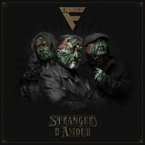 STRANGERS D'AMOUR