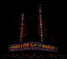 CD LIVE AT RADIO CITY MUSIC HALL