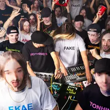 Vinyl NOTHING'S FAKE