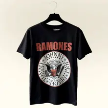Hey Ho Red Block Text thumbnail