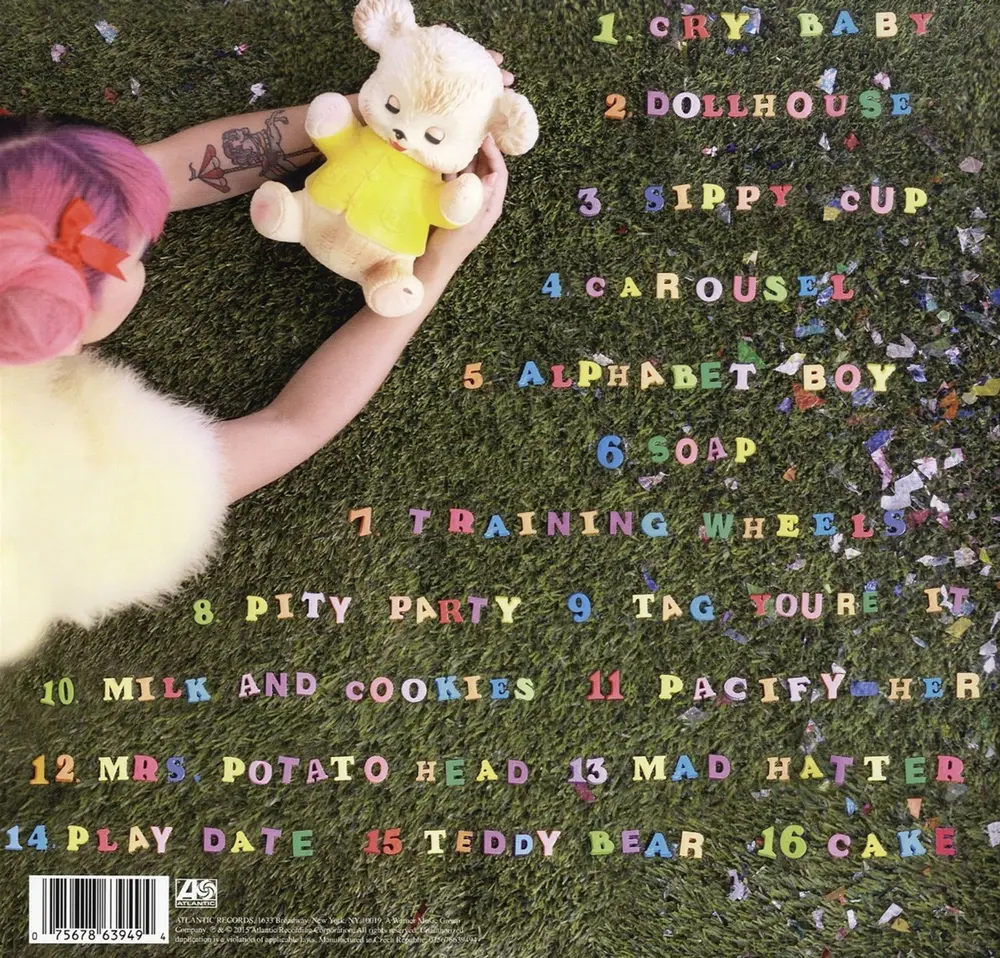 Melanie Martinez – Cry Baby (Deluxe Edition) (Baby Blue Vinyl) (Vinyl)