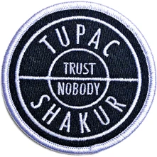 2Pac, Nažehlovačka Trust