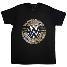 Wonder Woman Gold Circle thumbnail