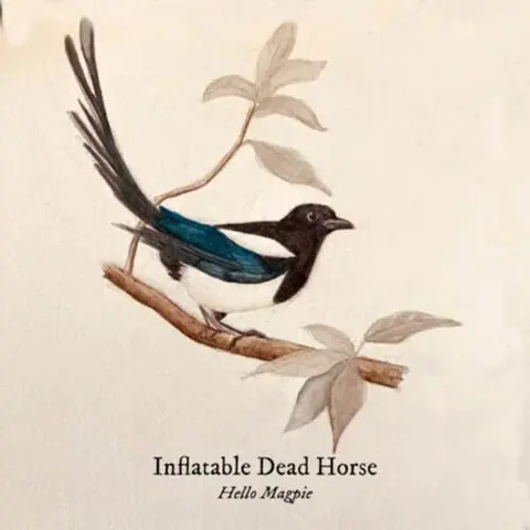 HELLO MAGPIE
