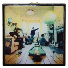 Oasis, Odznak Definitely Maybe Colour Album