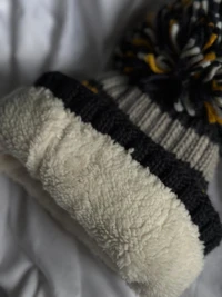 Pom Pom beanie thumbnail