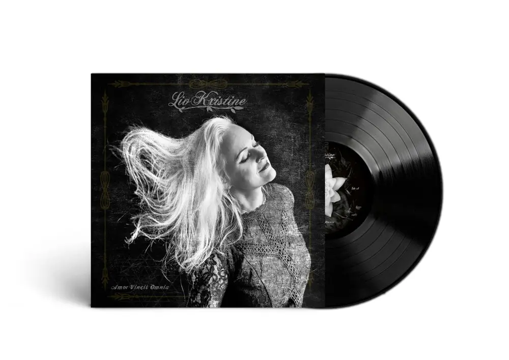 Liv Kristine – AMOR VINCIT OMNIA (Vinyl)
