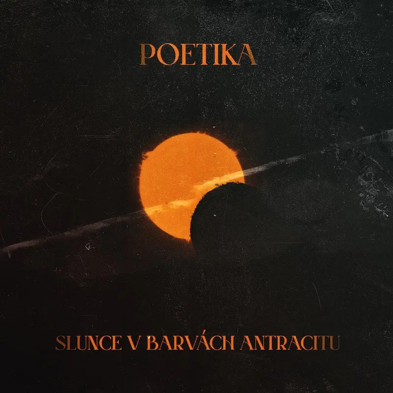 Slunce v barvách antracitu