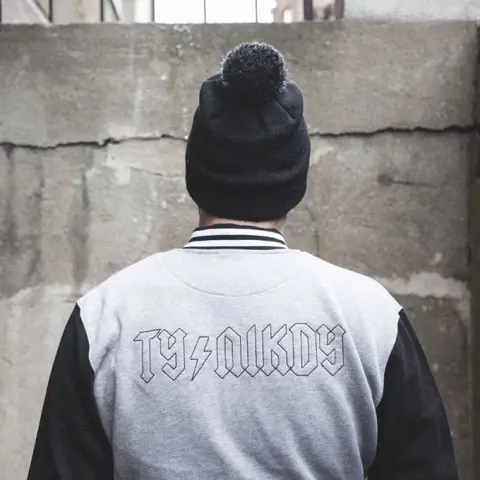 Ty Nikdy – College