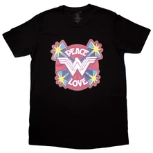 Wonder Woman Peace & Love thumbnail