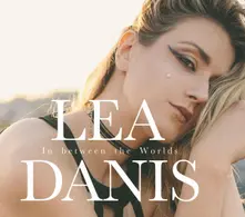 Lea Danis – DANIS LEA IN BETWEEN THE WORLDS (CD)