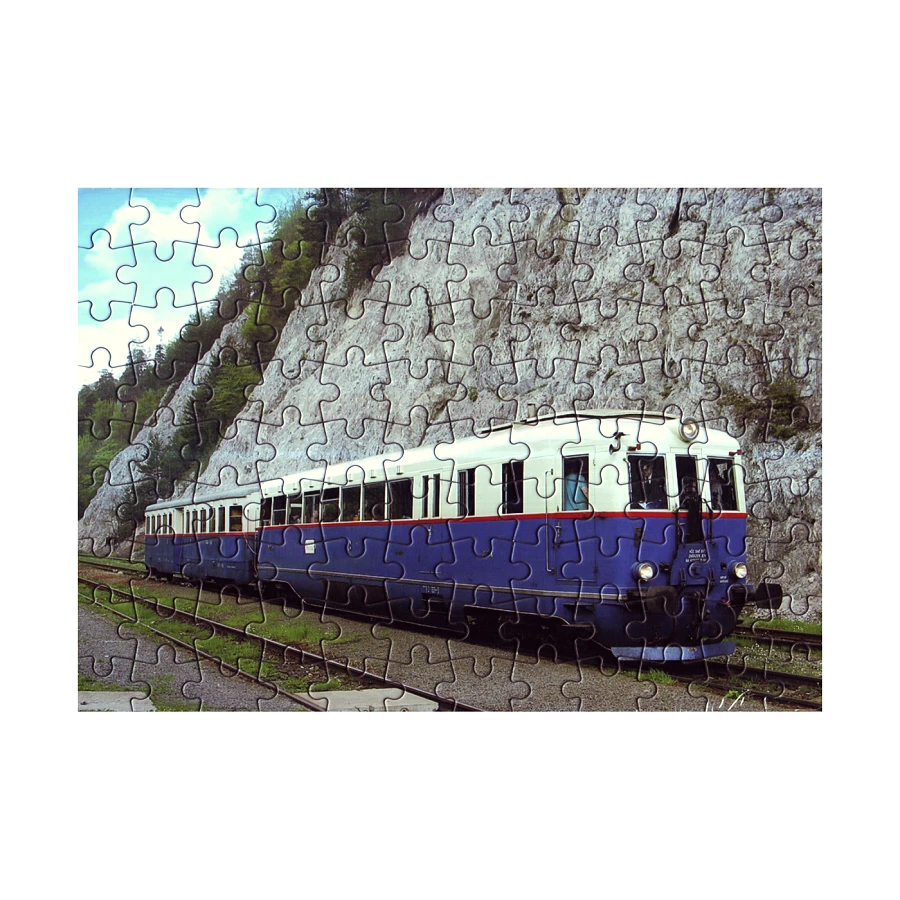 Vlak a skaly