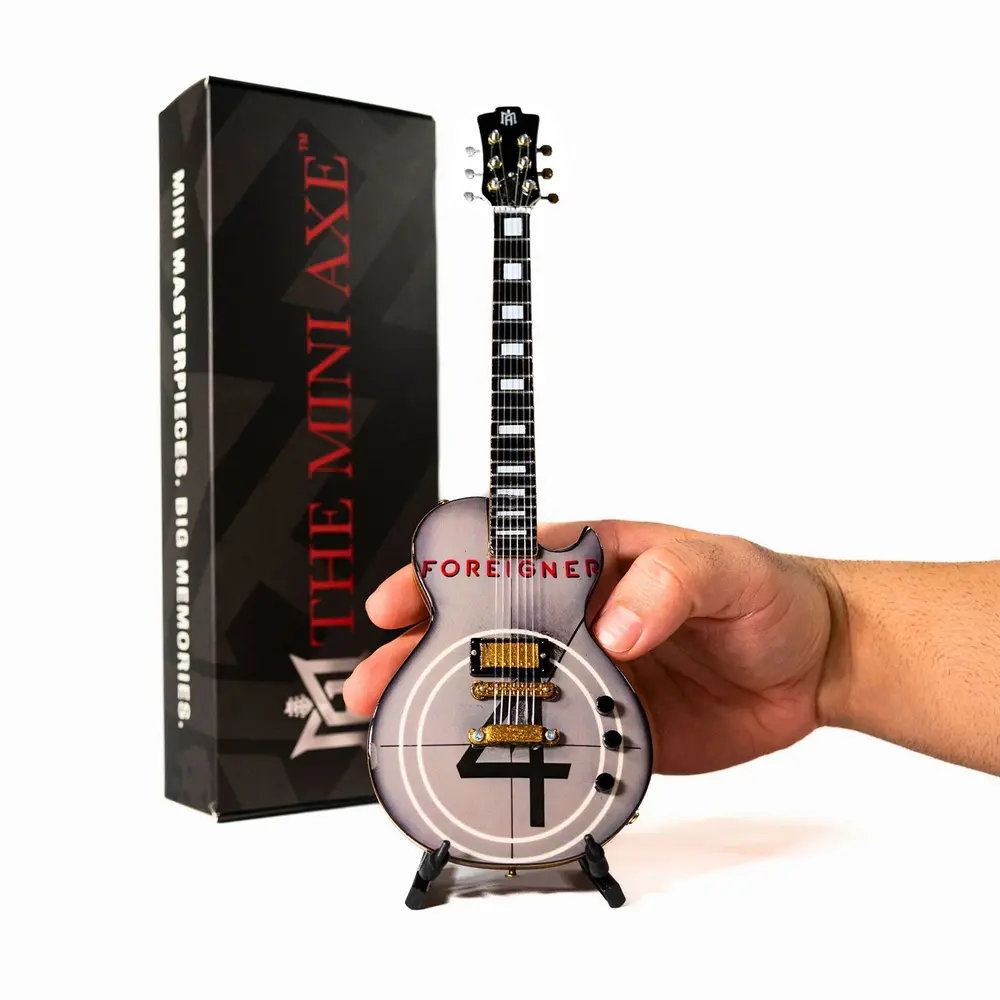 Mini Guitar: 4